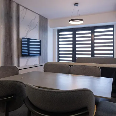 Luma Luxe Penhouses In Grand River Complex Daire